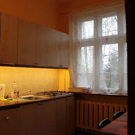 Zacisze * وارسو